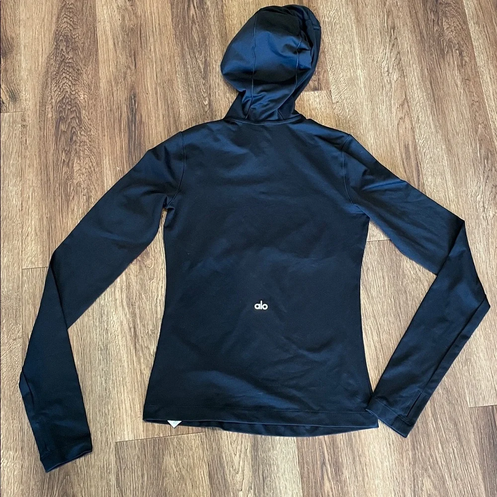 New Alo + Alosoft Hooded Long Sleeve Runner